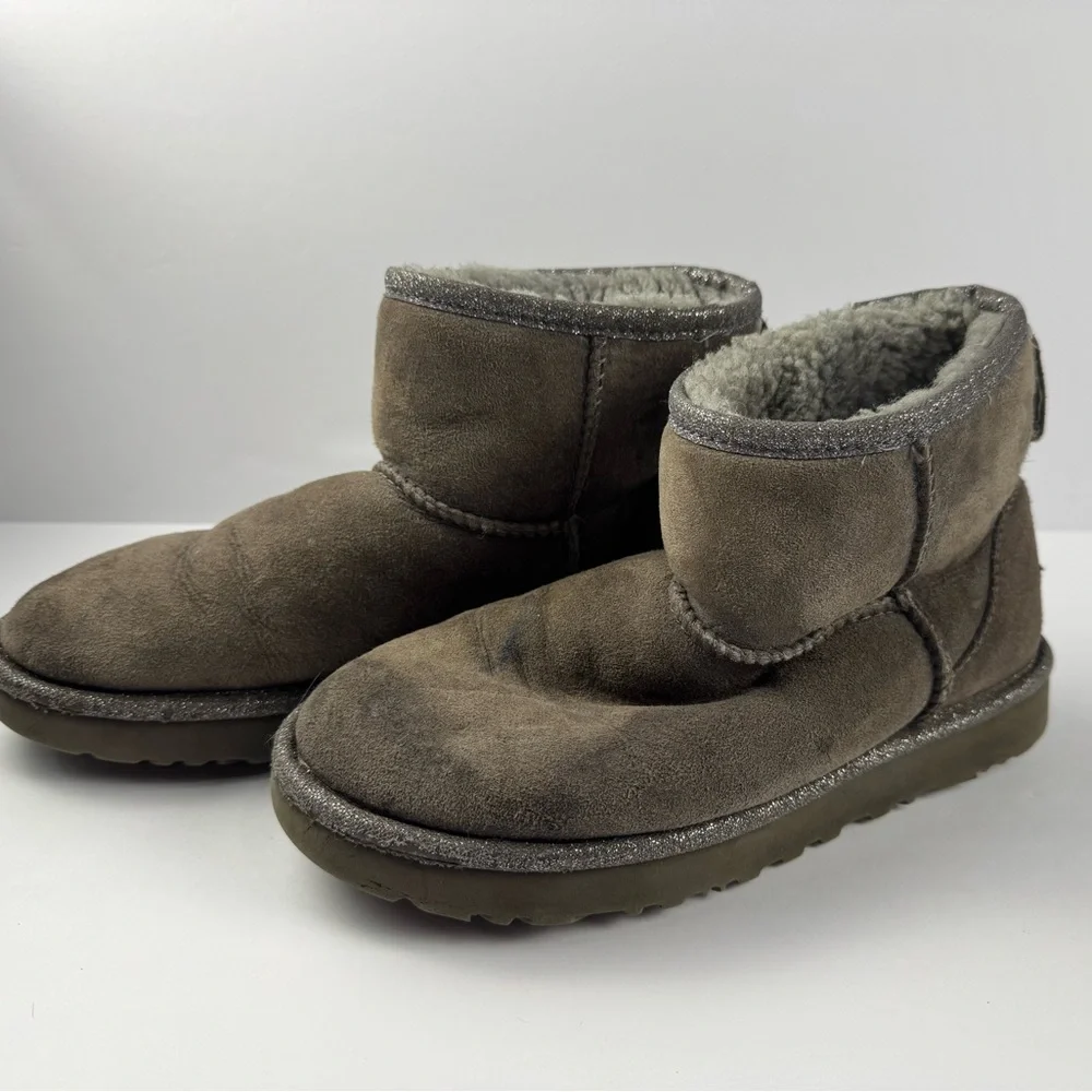 UGG warm brown